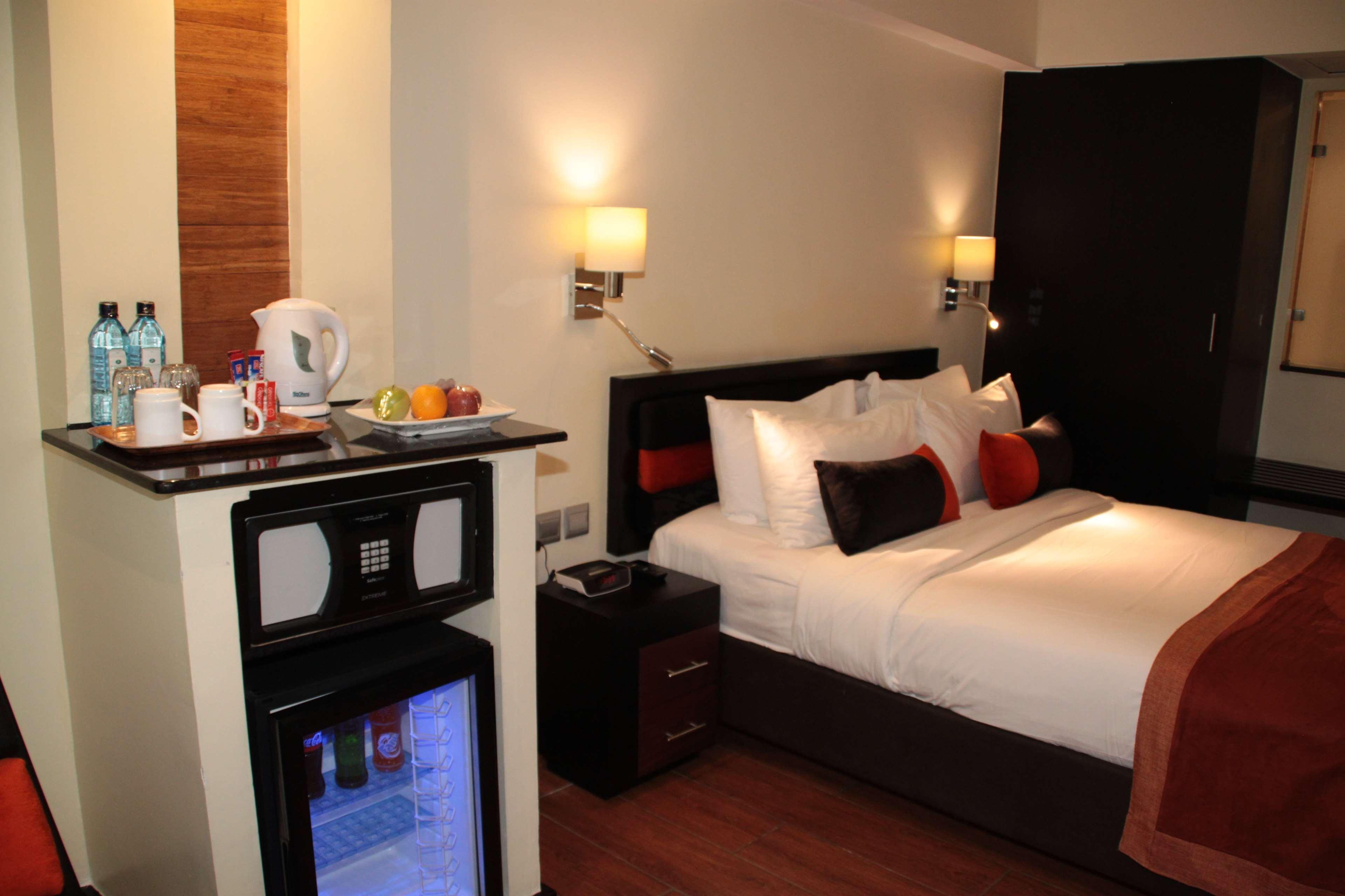 Best Western Auray Le Loch Bagian luar foto